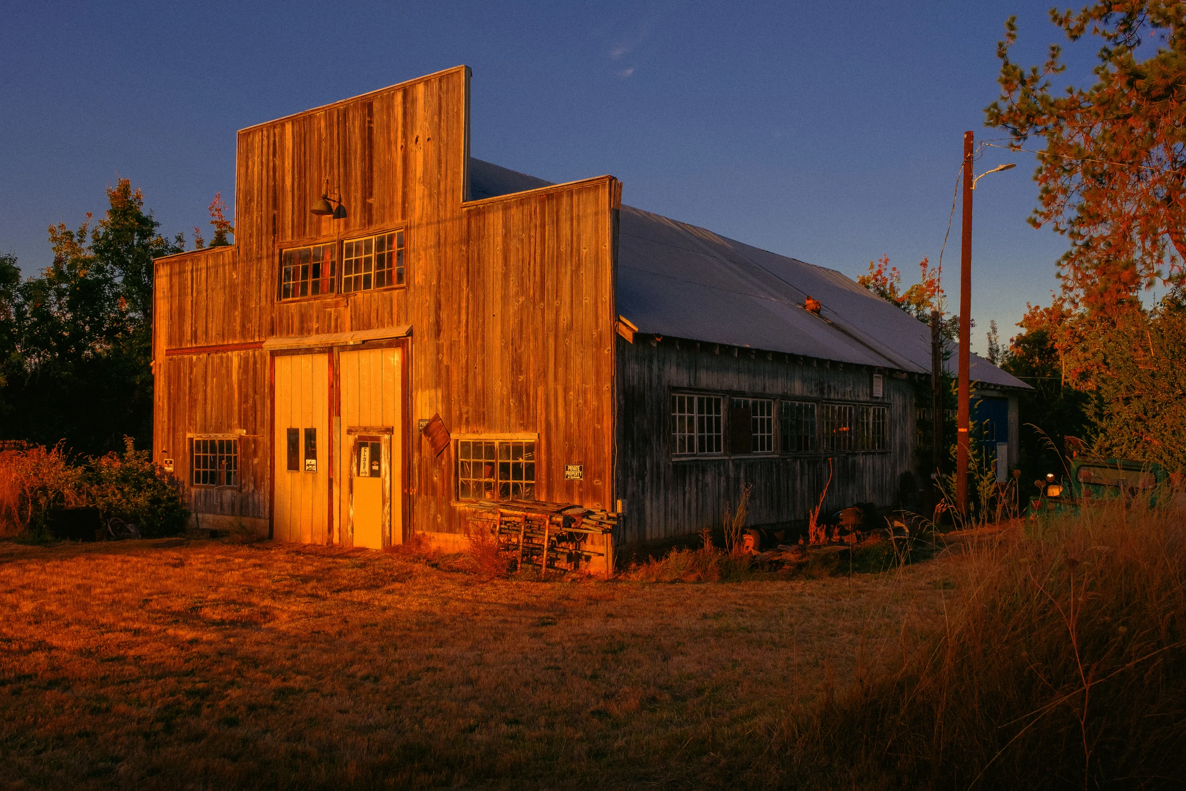 white barn ridgefield wa september 2026